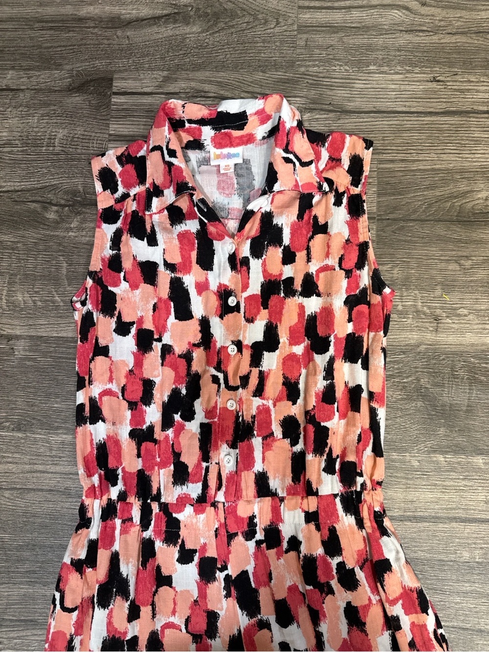 LulaRoe Sleeveless Collared Wide-Leg Jumpsuit in Coral, Black & Cream Print - Picture 7 of 8